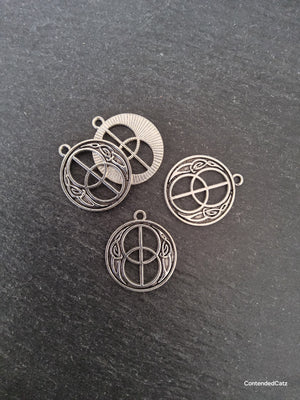 6 or 30 Chalice Well Charms Antique Silver Tone Round 35x30mm