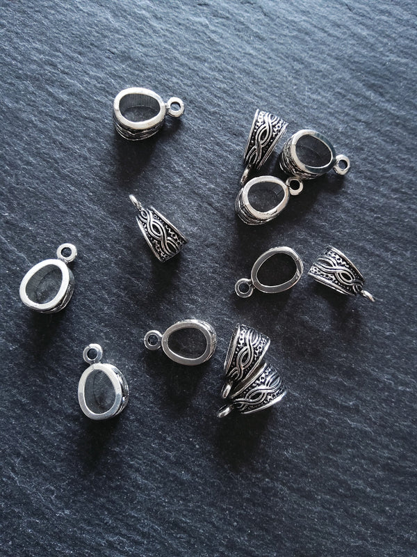 10 or 50 Antique Silver Tone Triangle Bail Beads Infinity Design 15x7x9mm - ContentedCatz