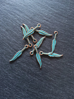 4 or 20 Antique Copper Feather Charms with Blue Patina 27x5x1.8mm - ContentedCatz