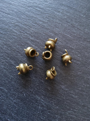 6 or 30 Cauldron Charms Antique Bronze Tone Alloy 12x8x8.6mm