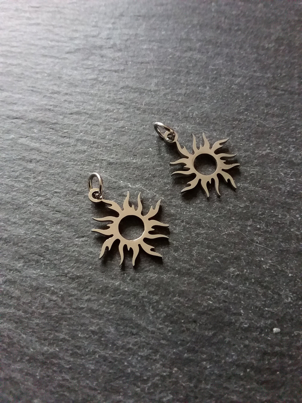 2 or 10 Stainless Steel Sun Charms Flat 17x16x1mm