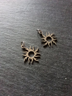2 or 10 Stainless Steel Sun Charms Flat 17x16x1mm