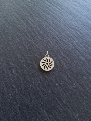 2 or 10 Stainless Steel Sun Charms Pierced Flat Round 14x12mm