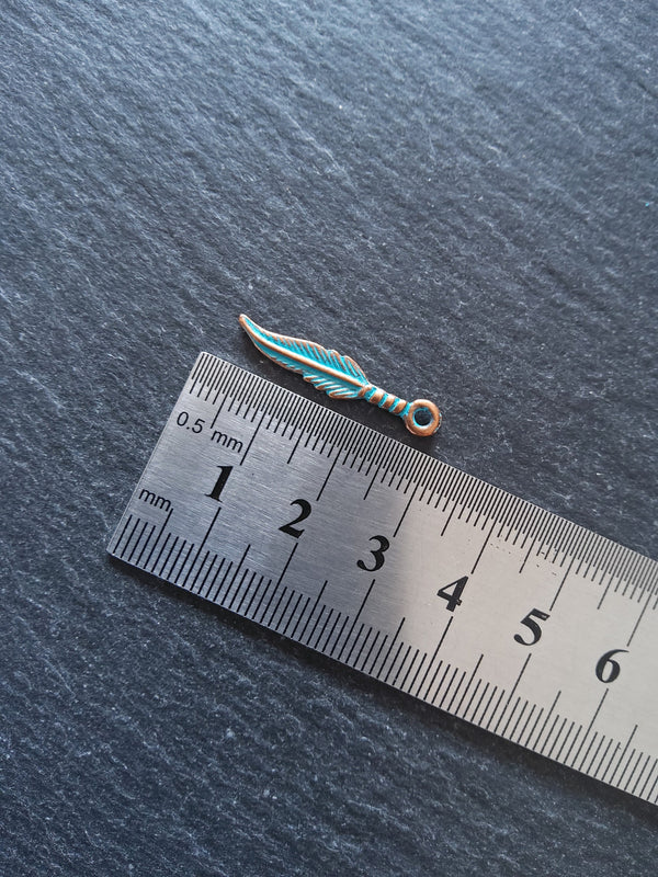4 or 20 Antique Copper Feather Charms with Blue Patina 27x5x1.8mm - ContentedCatz