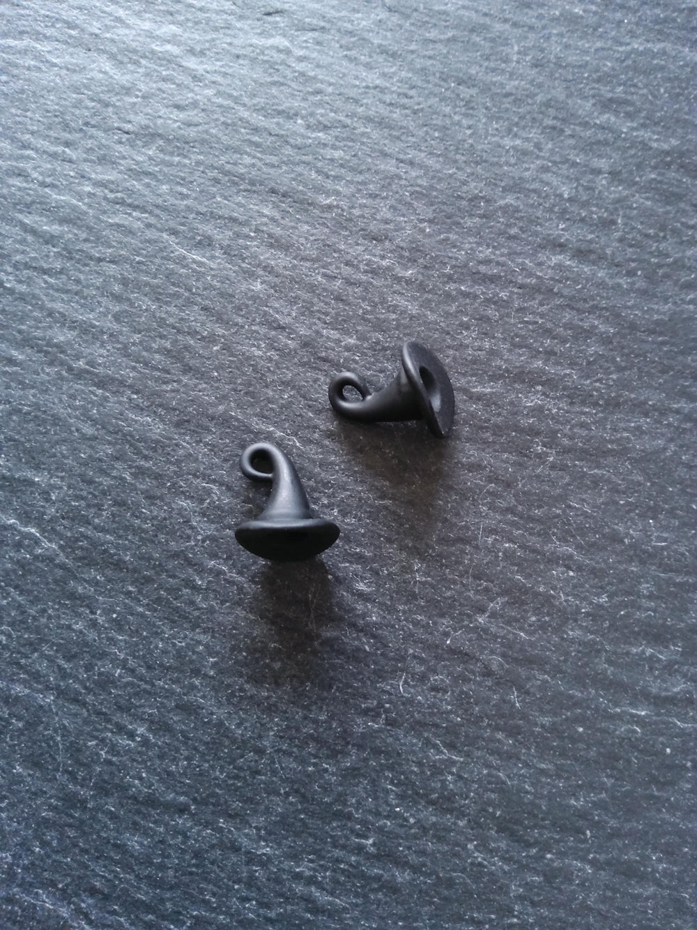 6 or 30 Matt Back Alloy Witches Hat Charms 12x11mm