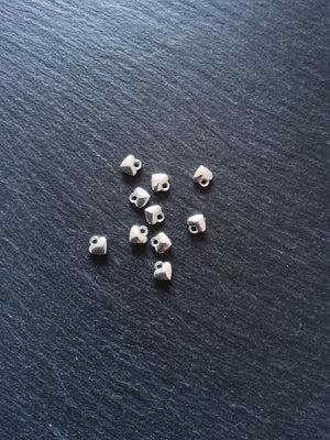 20 or 100 Solid Heart Charms Bright Silver Plated Alloy 8x7x2.5mm