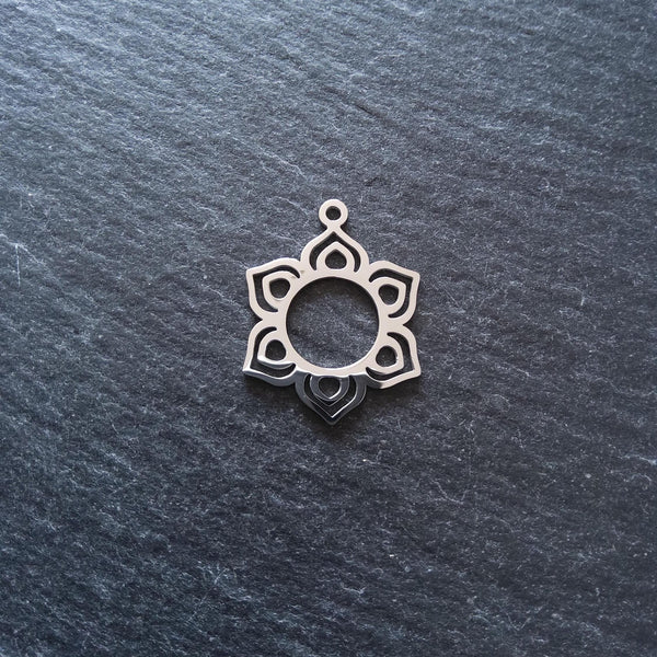 Flower Charms Flat Stainless Steel 25x19.5x1mm
