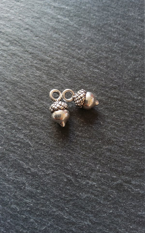 10 or 50 Acorn Charms Antique Silver Tone 14x7mm Nickel FREE - ContentedCatz