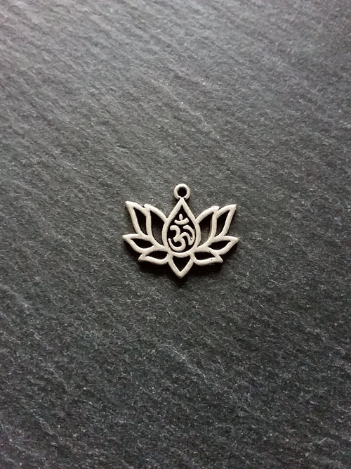 4 or 20 Sterling Silver Plated Lotus Flower with Ohm Charms 16.5x20.5mm Nickel FREE - ContentedCatz