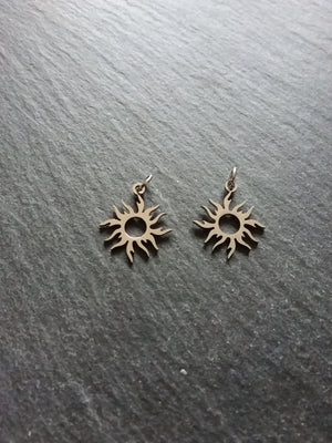 2 or 10 Stainless Steel Sun Charms Flat 17x16x1mm