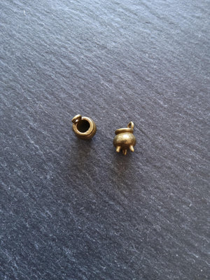 6 or 30 Cauldron Charms Antique Bronze Tone Alloy 12x8x8.6mm