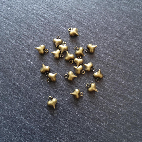 20 or 100 Little Hollow Heart Charms Antique Bronze Tone Brass 10x8x3.3mm - ContentedCatz