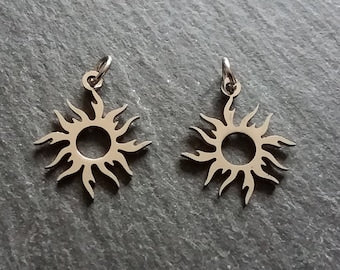 2 or 10 Stainless Steel Sun Charms Flat 17x16x1mm