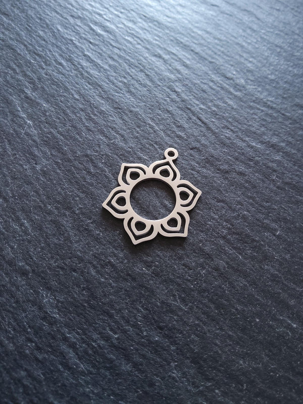 Flower Charms Flat Stainless Steel 25x19.5x1mm