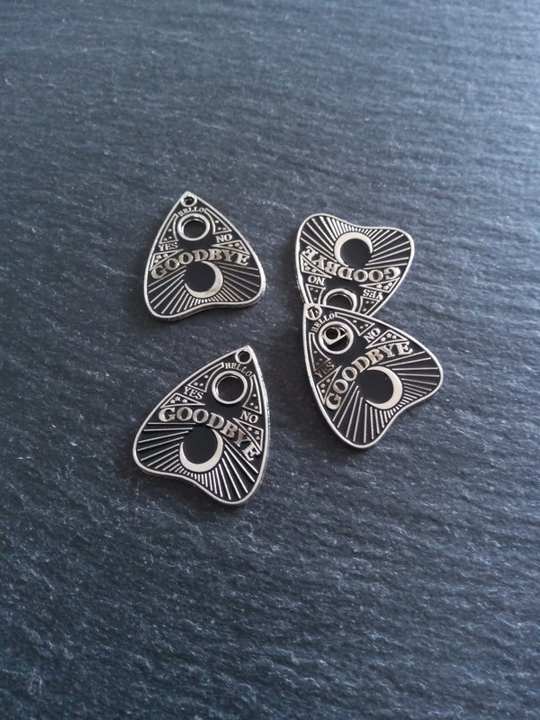 4 or 20 Silver Tone Ouija Goodbye Planchette Charms with Black Enamel 26x22mm