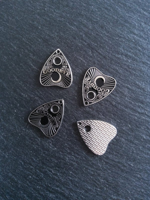4 or 20 Silver Tone Ouija Goodbye Planchette Charms with Black Enamel 26x22mm