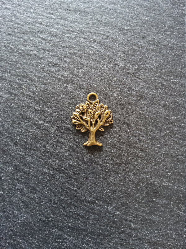 10 or 50 Tree Charms Antique Bronze Tone Alloy 21x17mm