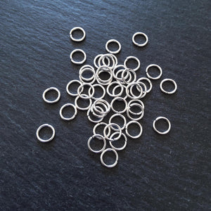 100 or 500 Silver Plated 7mm Strong Zinc Alloy Jump Rings Diameter 1mm (18 Gauge)