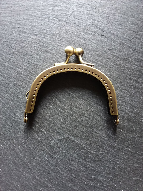 Antique Bronze Tone 8.9cm (3 4/8") Metal Alloy Arch Frame Kiss Clasp For Purse Making