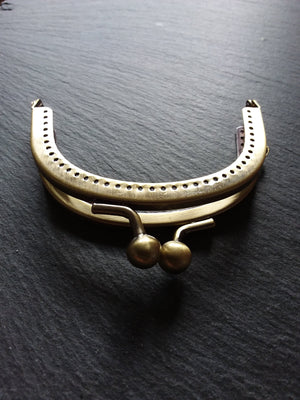 Antique Bronze Tone 8.9cm (3 4/8") Metal Alloy Arch Frame Kiss Clasp For Purse Making