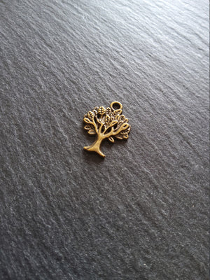 10 or 50 Tree Charms Antique Bronze Tone Alloy 21x17mm