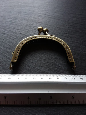 Antique Bronze Tone 8.9cm (3 4/8") Metal Alloy Arch Frame Kiss Clasp For Purse Making