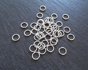 100 or 500 Silver Plated 7mm Strong Zinc Alloy Jump Rings Diameter 1mm (18 Gauge)