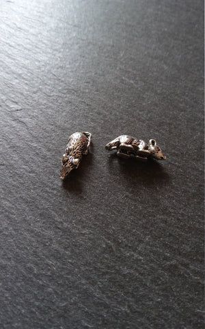 4 or 20 Mouse Charms Antique Silver Tone 19x7x7mm