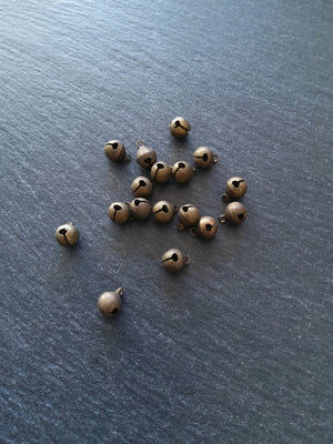 20 or 100 Antique Bronze Tone 8mm Brass Bells Bell Charms 10x8mm