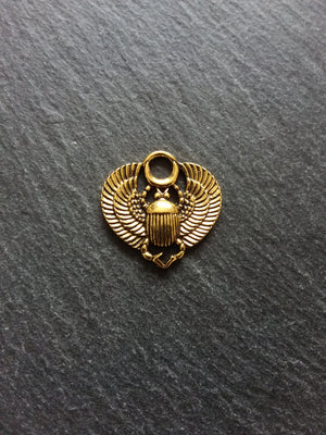 4 or 20 Egyptian Scarab Beatle Pendant or Charms Antique Gold Tone  27x26mm
