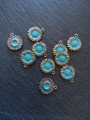 4 or 20 Antique Copper Sunflower Charms with Blue Patina 19.5x17x2.5mm