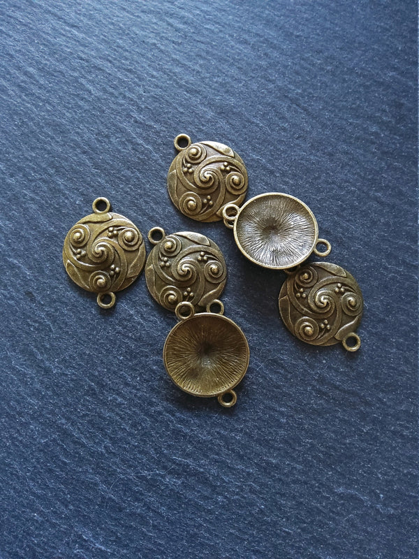 6 or 30 Antique Bronze Roman Shield Style Swirl Connector Charms Round 28x21mm
