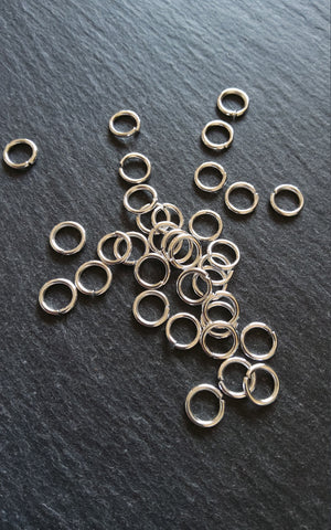 100 or 500 Bright Silver Plated 8mm Jump Rings Strong 1.5mm (18 Gauge) Thickness