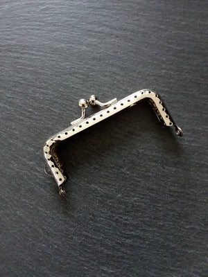 Bright Silver 8.9cm Metal Frame Kiss Clasp Rectangle For Purse or Bag ( 3 4/8 inch )