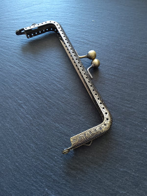 Antique Bronze 15.7cm Patterned Purse or Bag Frame Metal Kiss Clasp Rectangle