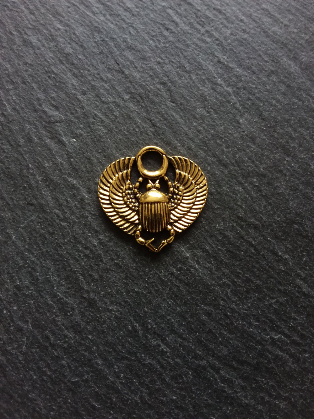 4 or 20 Egyptian Scarab Beatle Pendant or Charms Antique Gold Tone  27x26mm