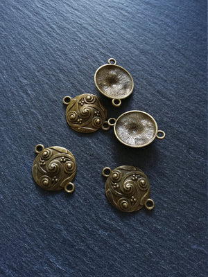 6 or 30 Antique Bronze Roman Shield Style Swirl Connector Charms Round 28x21mm