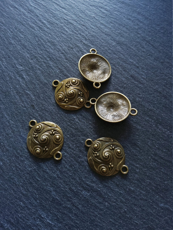 6 or 30 Antique Bronze Roman Shield Style Swirl Connector Charms Round 28x21mm