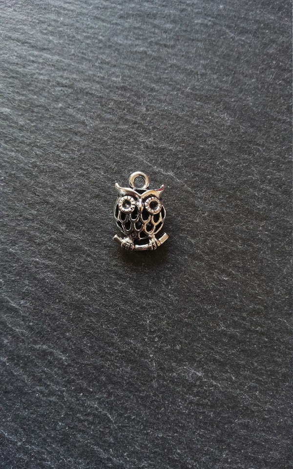 4 or 20 Owl Charms Antique Silver Tone Hollow 17x12x7mm Nickel FREE