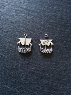 4 or 20 Viking Ship Pendants Charms Antique Silver Tone 27x22mm