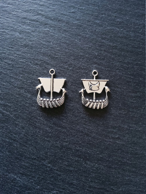 4 or 20 Viking Ship Pendants Charms Antique Silver Tone 27x22mm