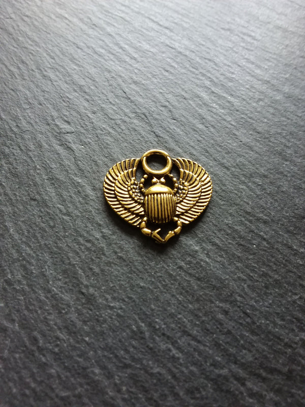 4 or 20 Egyptian Scarab Beatle Pendant or Charms Antique Gold Tone  27x26mm