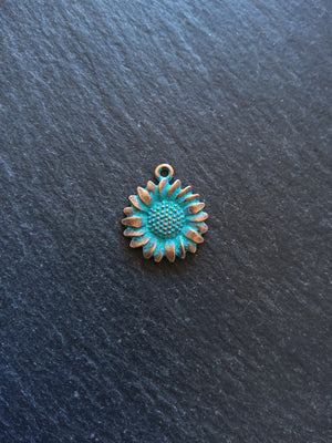 4 or 20 Antique Copper Sunflower Charms with Blue Patina 19.5x17x2.5mm