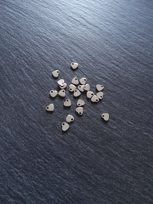 20 or 100 Stainless Steel Tiny Flat Heart Charms 6x5x0.9mm