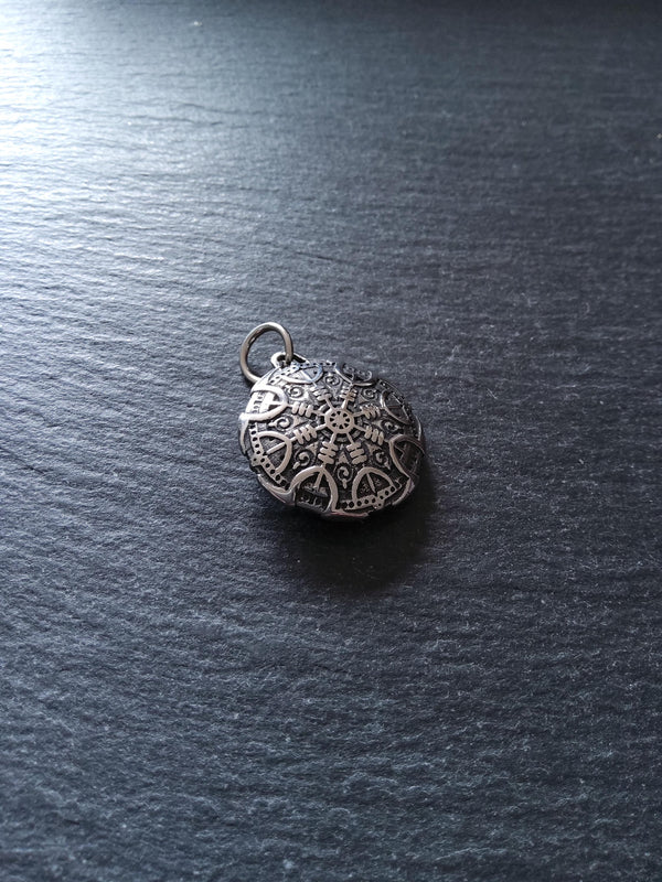 Round Double-Sided Helm of Awe Protection Pendant Surgical Steel 30.5x27x8.5mm