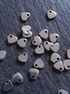 20 or 100 Stainless Steel Tiny Flat Heart Charms 6x5x0.9mm