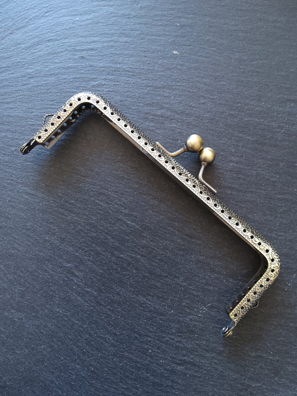 Antique Bronze 15.7cm Patterned Purse or Bag Frame Metal Kiss Clasp Rectangle