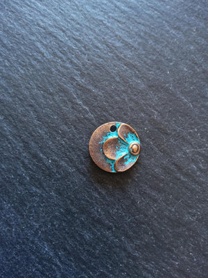 6 or 30 Antique Copper Round Flower Pattern Charms with Blue Patina 15x2.5mm