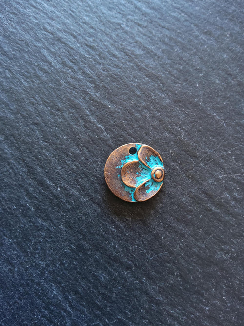 6 or 30 Antique Copper Round Flower Pattern Charms with Blue Patina 15x2.5mm