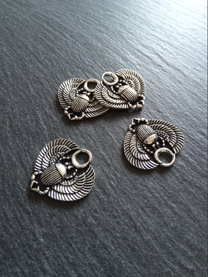 4 or 20 Egyptian Scarab Beatle Pendant or Charms Antique Silver Tone  27x26mm